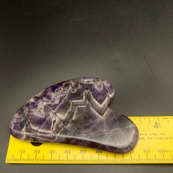 NEW Amethyst Gua Sha Facial Massage Tool - Picture 5 of 6